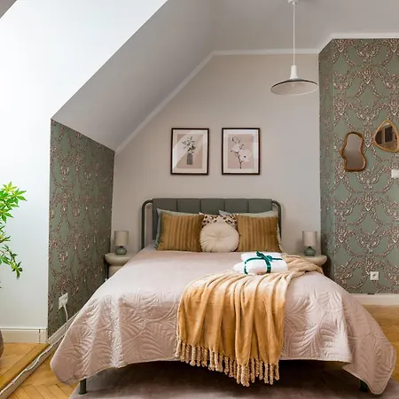 Enchanting Loft 11 By The Old Town And The Subway, In The Center Of *