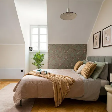 Enchanting Loft 11 By The Old Town And The Subway, In The Center Of *
